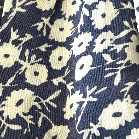 Rails Addison Navy Floral Mini Skirt - Picture 9 of 12